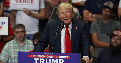 Donald trumps strategy to win over Kamala Harris