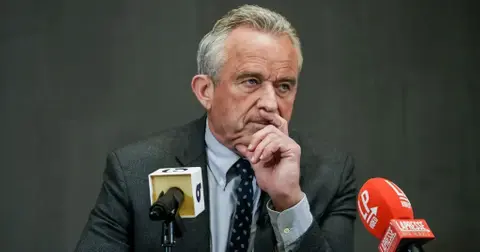 robert f kennedy jr serves intruder restraining order