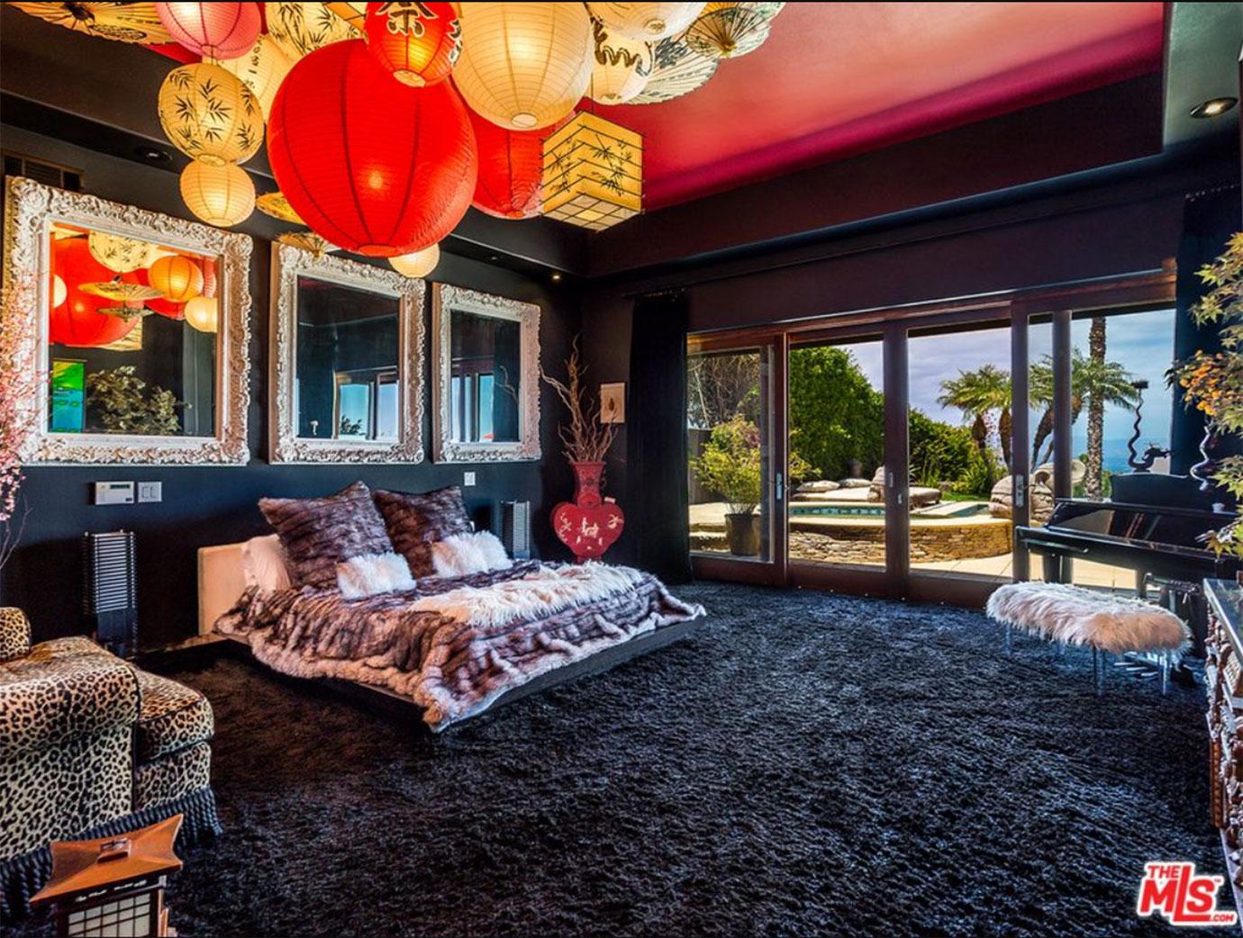 Tommy Lee Is Selling House Amid Family Feud