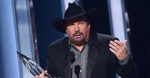 rape accused garth brooks first wifes shocking account of his serial cheating revealed with country icon admitting he loved being with up to women at once