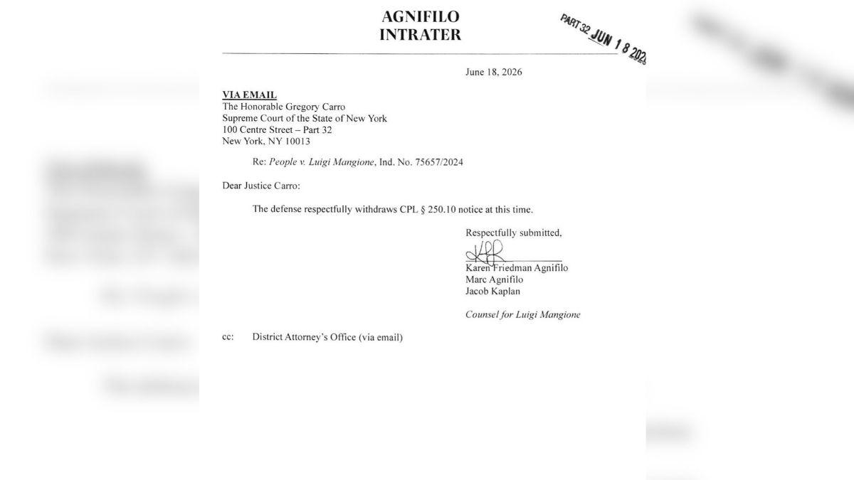 The decision to abruptly drop the defense stymied legal eagles. 