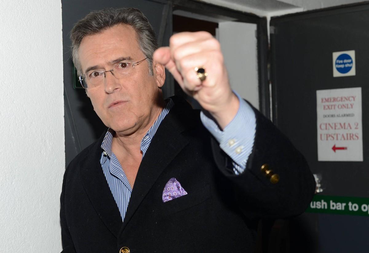 Bruce Campbell said he is maintaining a positive mindset following his cancer diagnosis.