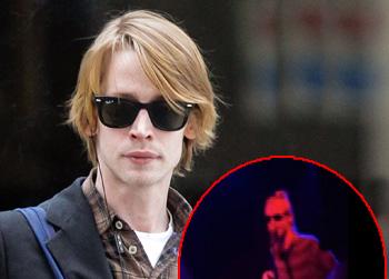 //pp_makulyculkinsing_splashnews