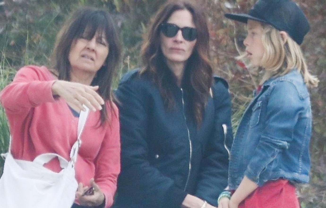 Julia Roberts And Family Enjoy Brunch