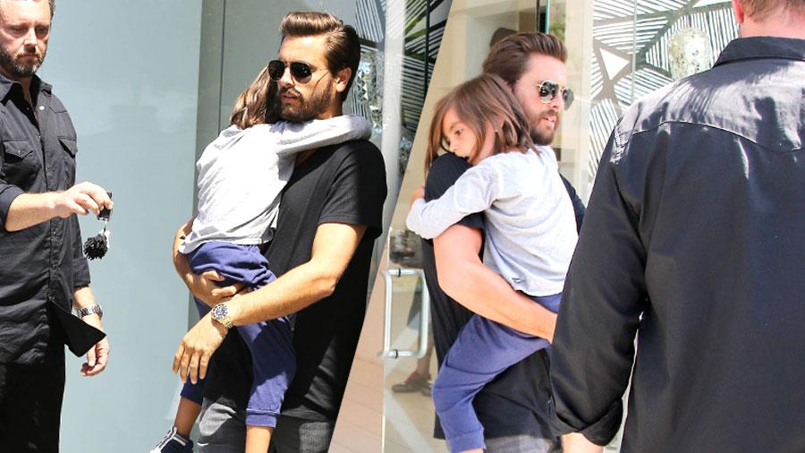 //Scott Disick Takes Mason pp