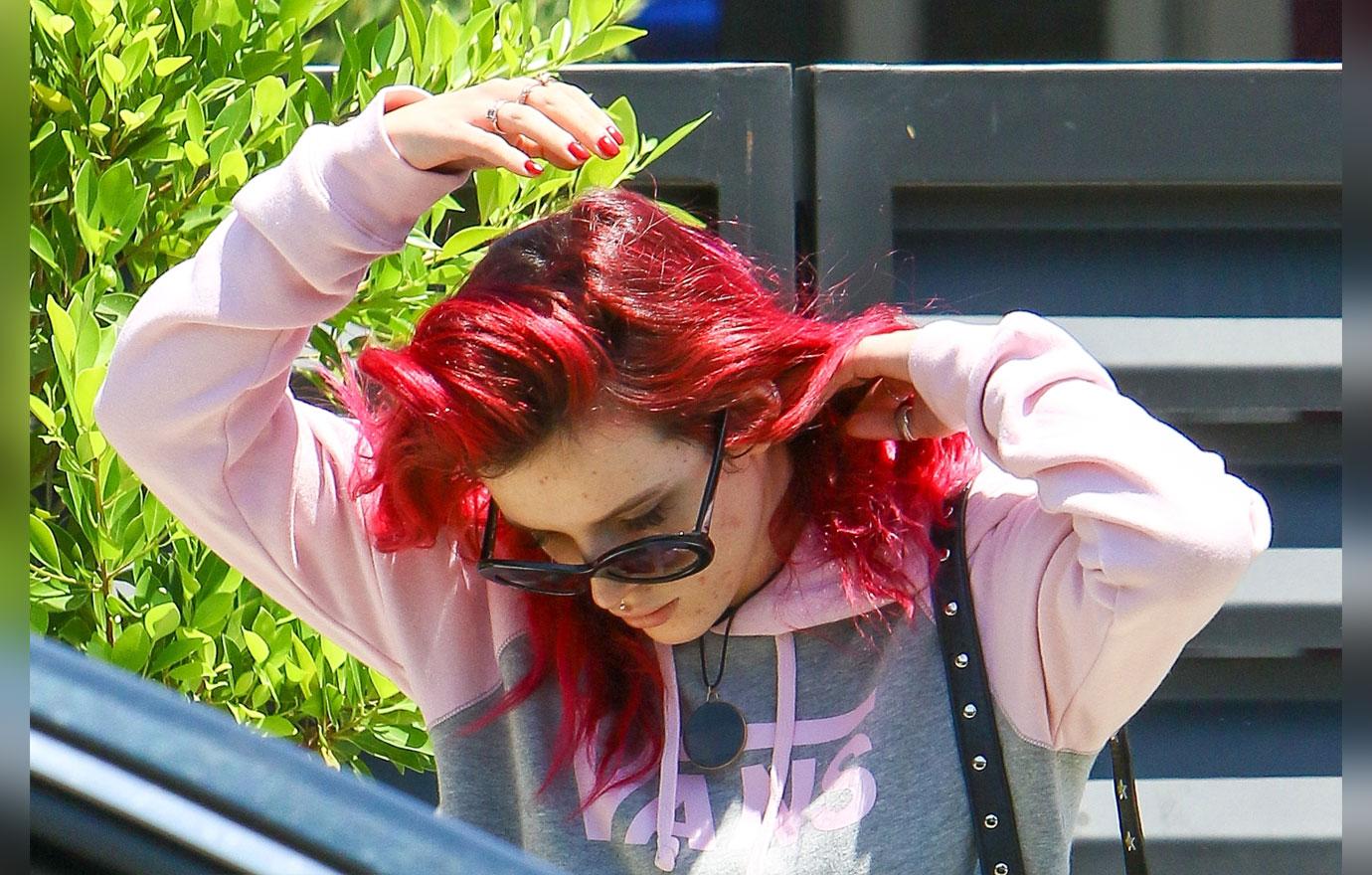 Bella Thorne Struggles With Acne After Scott Disick Romance Neutrogena Spokeswoman