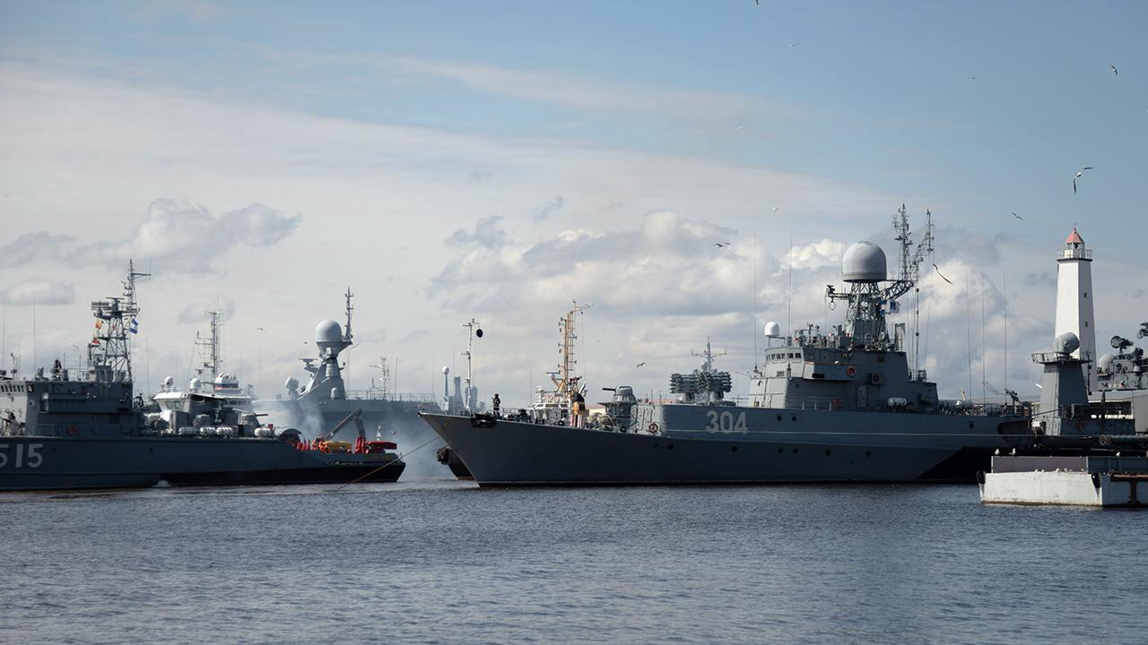 Russian ships