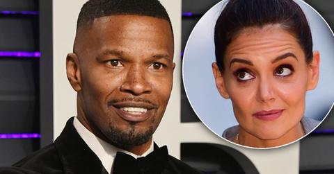 jamie foxx tells crowd he is single amid katie holmes romance