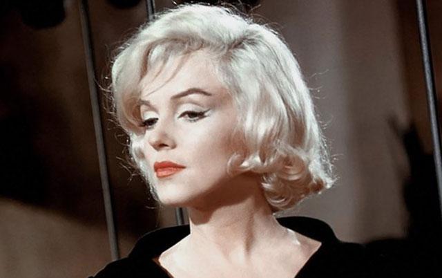 Blonde Bombshell Author Claims Marilyn Monroes Shrink Murdered Her To Cover Up Affairs 