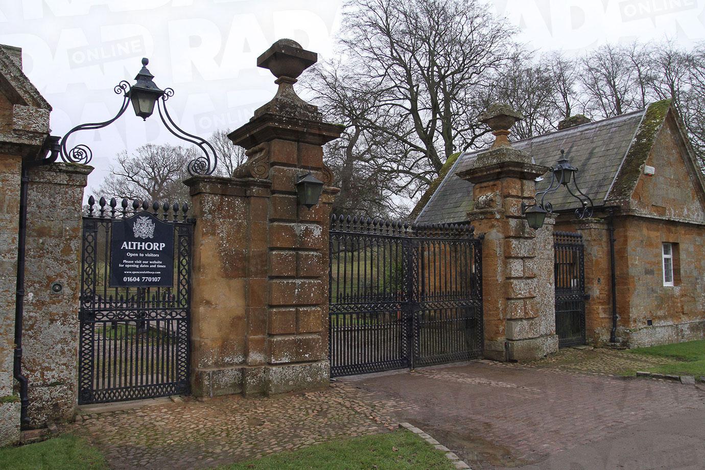 Princess Diana Grave Empty Royal Buried At Family Crypt St. Marys