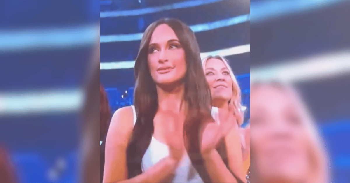 kacey musgraves accused of looking pissed at beyonce grammys win