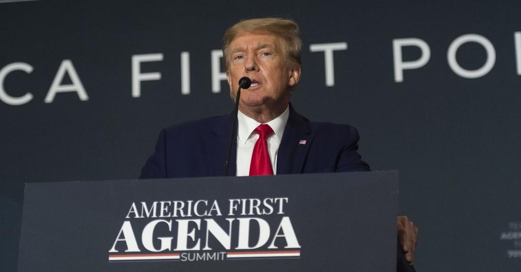 Donald Trump To DELAY 2024 Announcement Until After MidTerm Elections