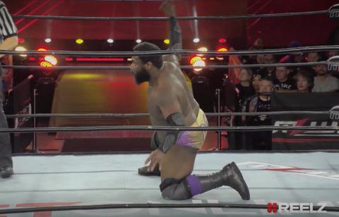 Major League Wrestlers Willie Mack & Calvin Tankman Go Toe To Toe