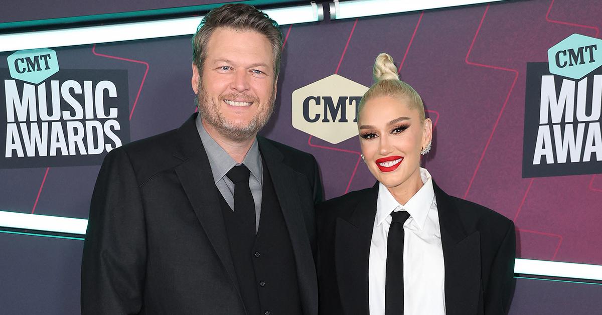 blake shelton weight gain spanx