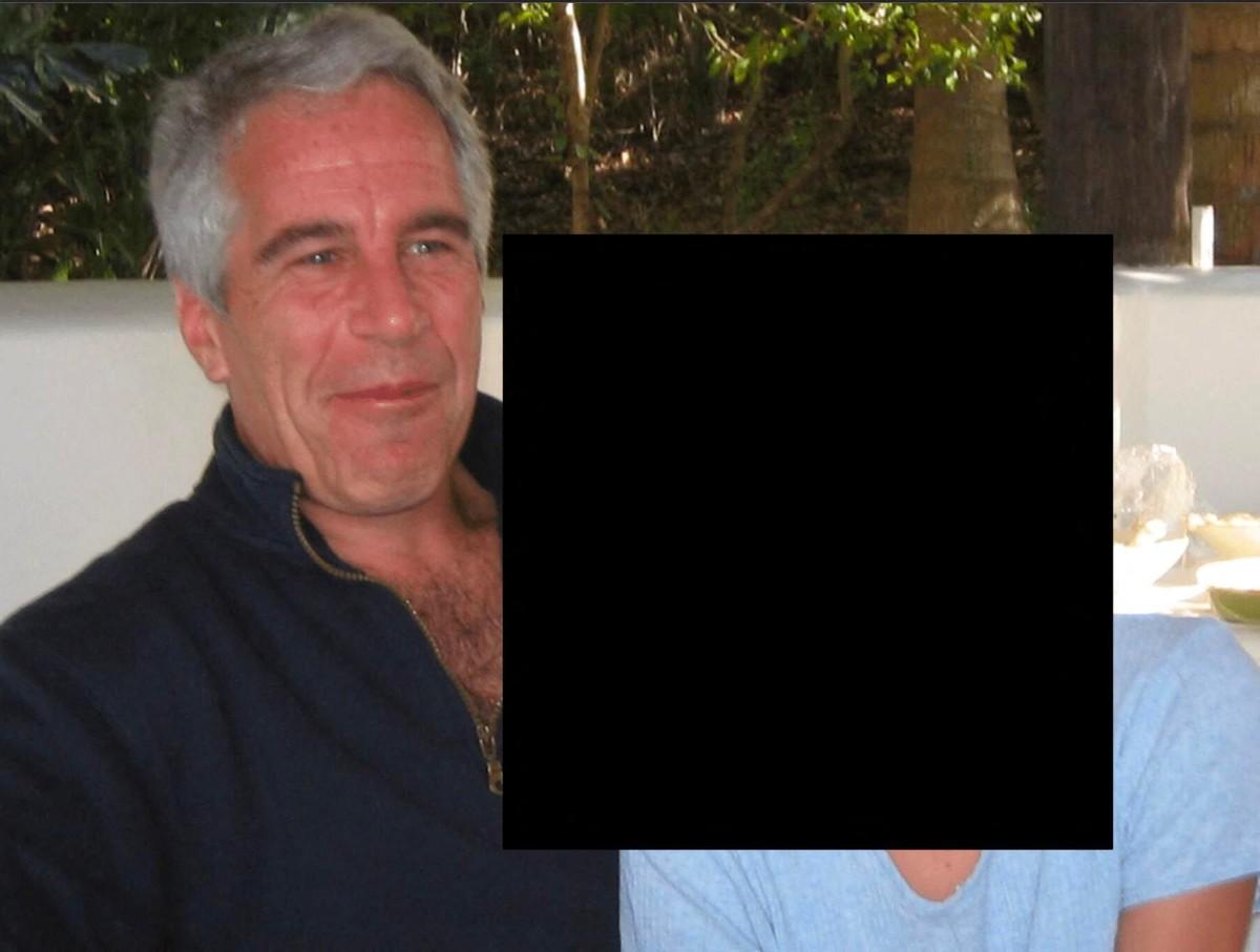 Volscho said Epstein called his girlfriend while claiming he was phoning his late mother.