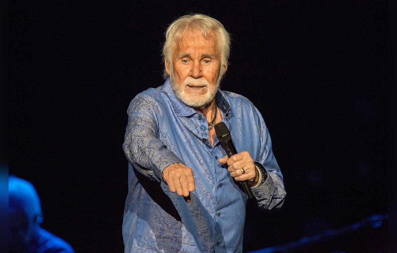 Kenny Rogers Secrets And Scandals Revealed