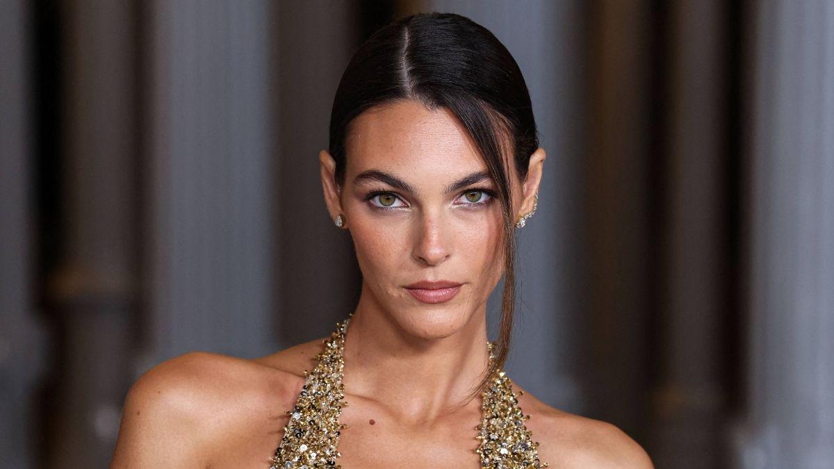 Vittoria Ceretti allegedly feels strained by DiCaprio frequently prioritizing Winslet's advice.