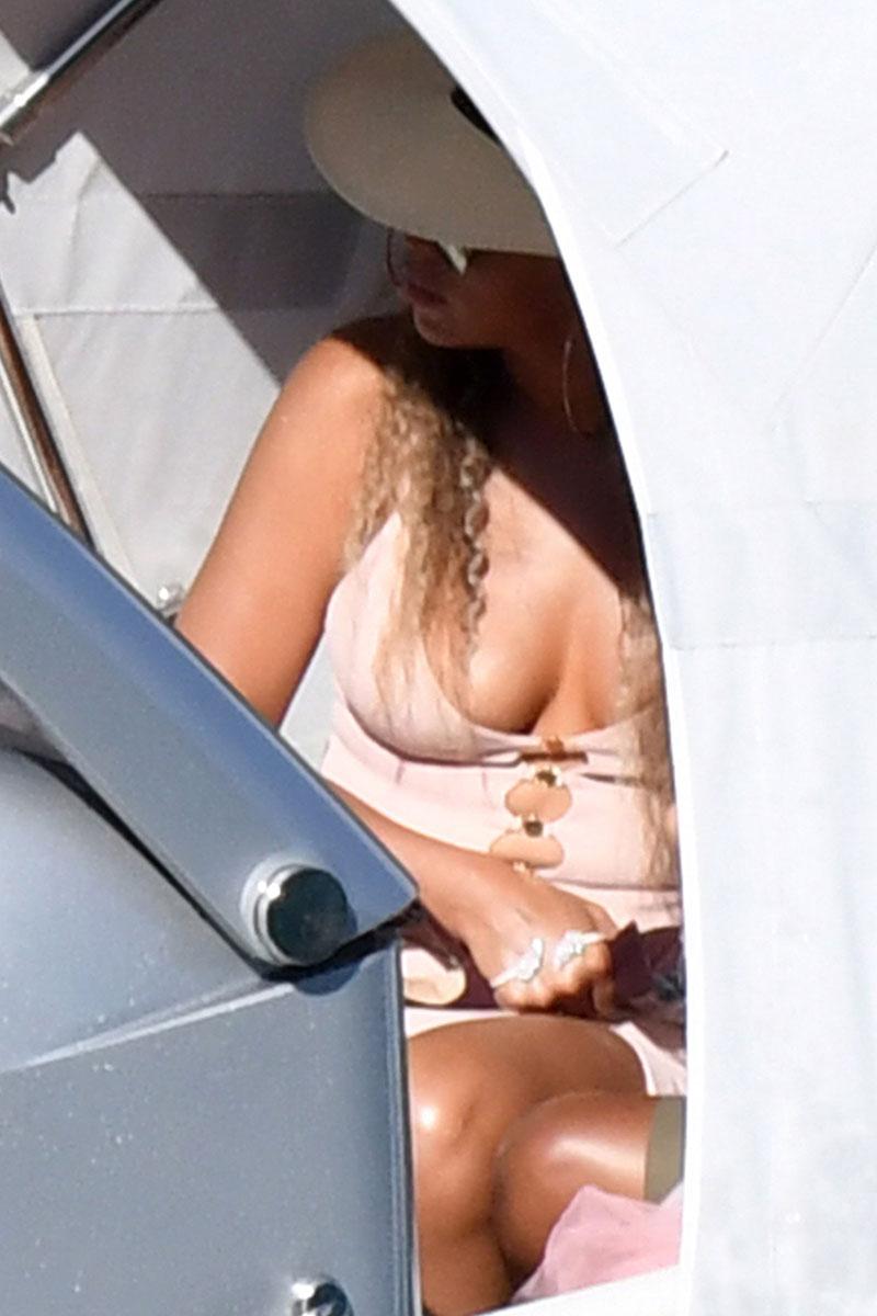 beyonce bikini belly cover up yacht italy