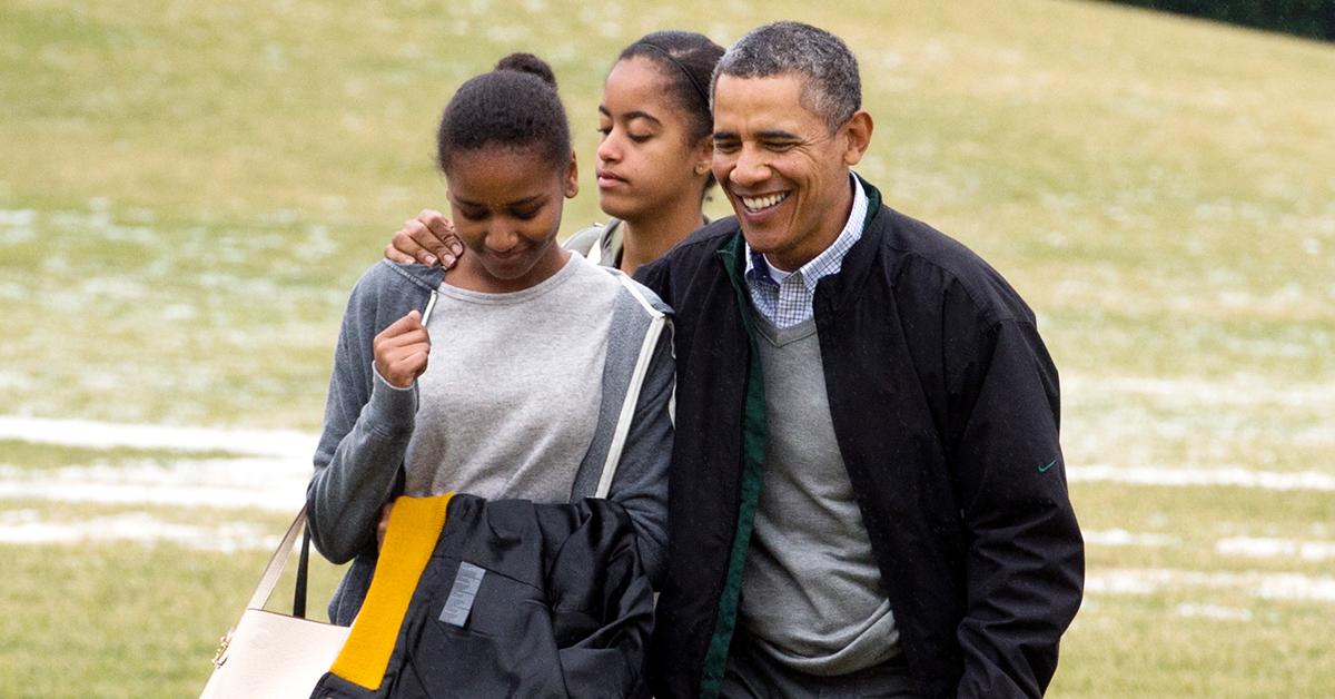 Ex Prez Barack Obama S Daughters Malia 24 And Sasha 21 Bumping   Obama223 1672351146879 