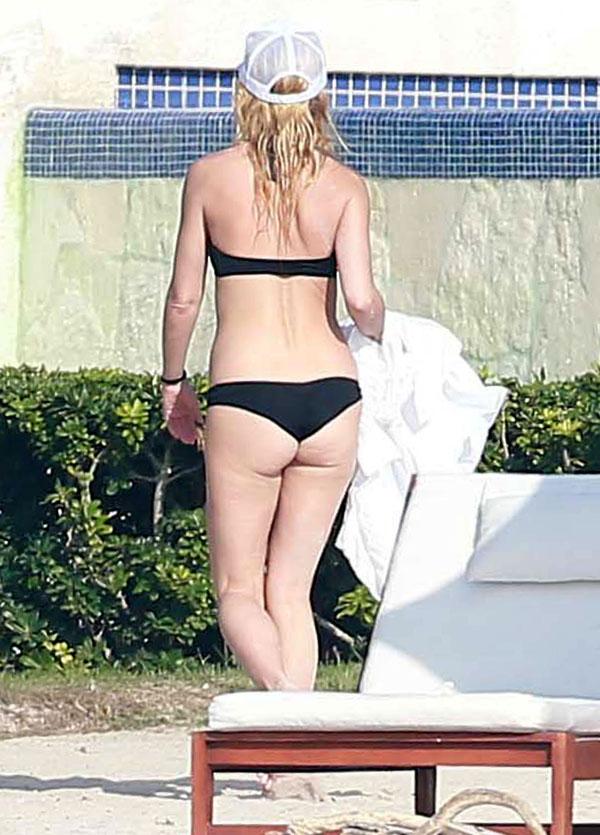 Gwyneth Paltrow Mexico Bikini