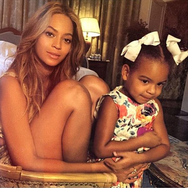 beyonce-share-cute-family-photos-pp.jpg