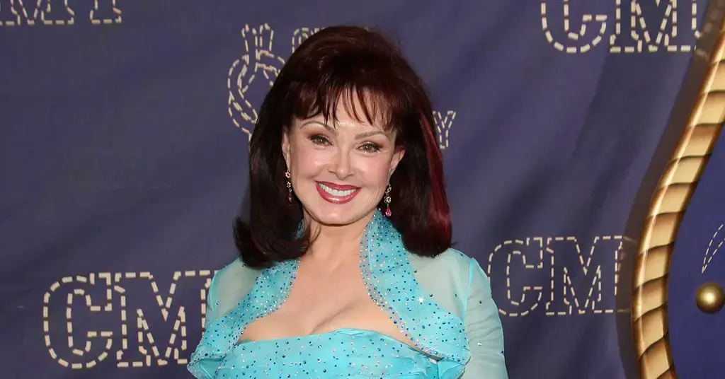 naomi judd once fired gun husband larry strickland infidelity