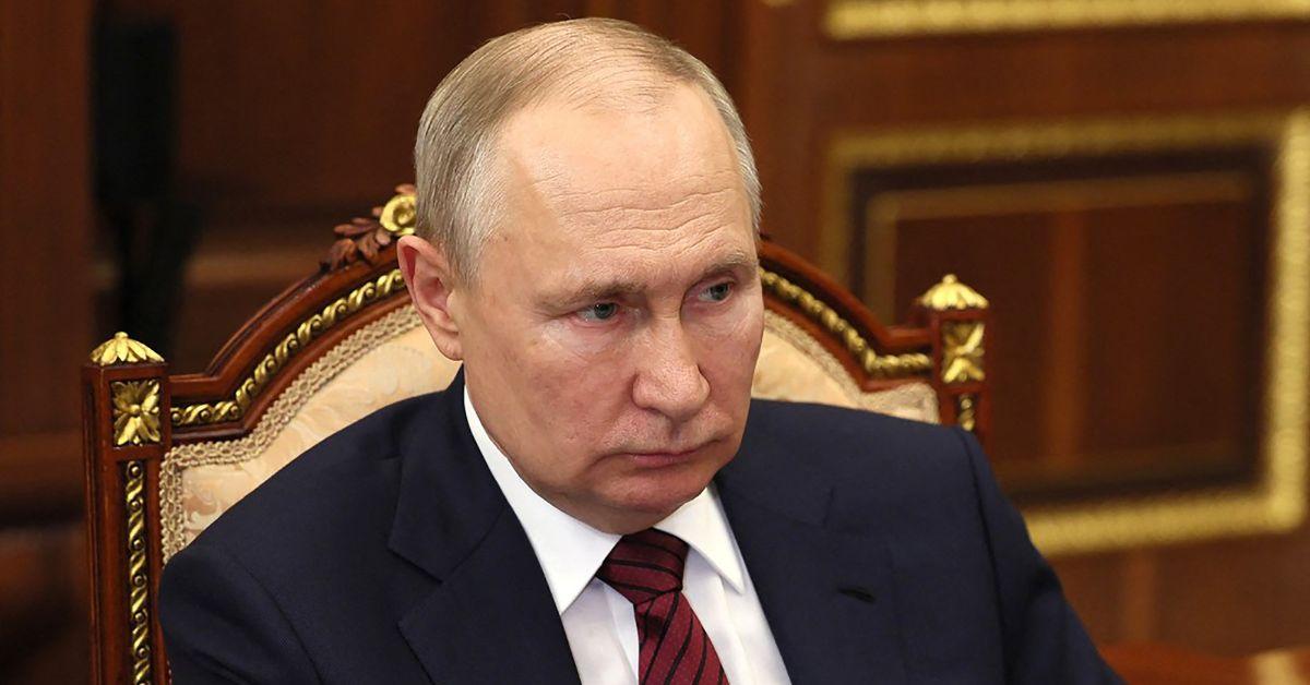 Putin Dubbed 'Little Stalin' After Using Soviet-era Tactics to Blow Up Dam 