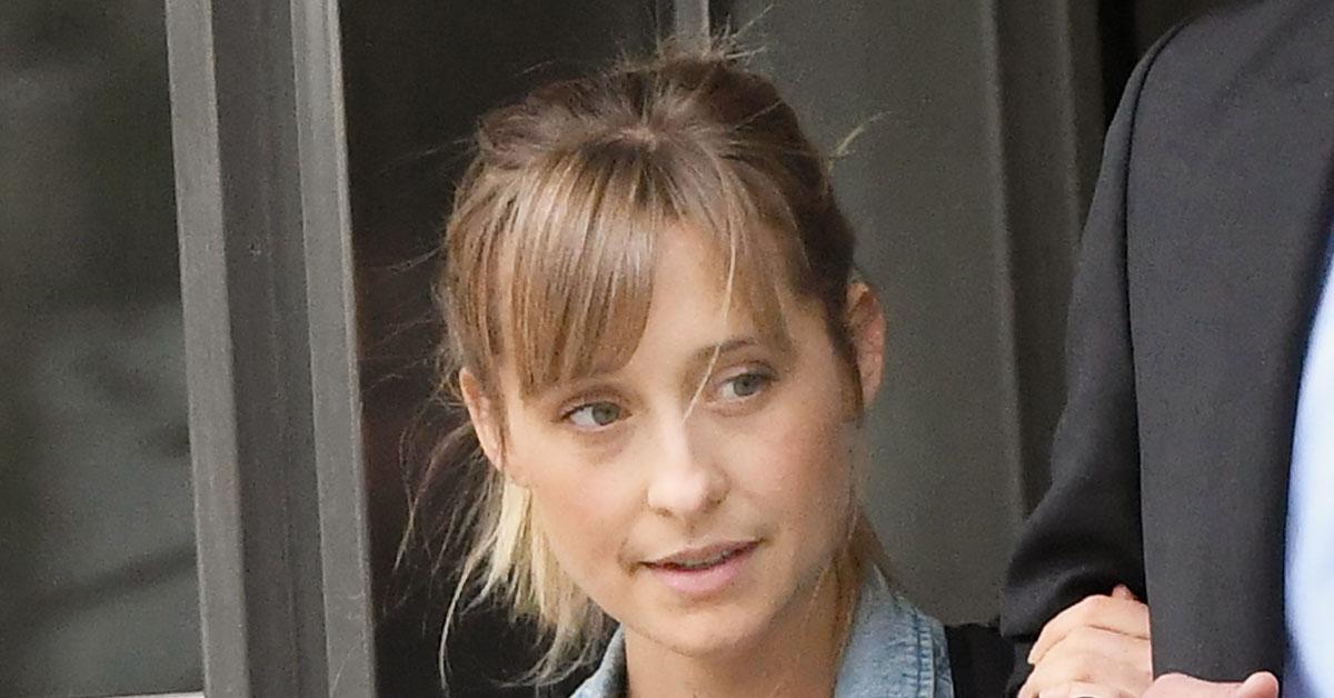 allison mack begins prison sentence early pleaded guilty nxivm sex cult r