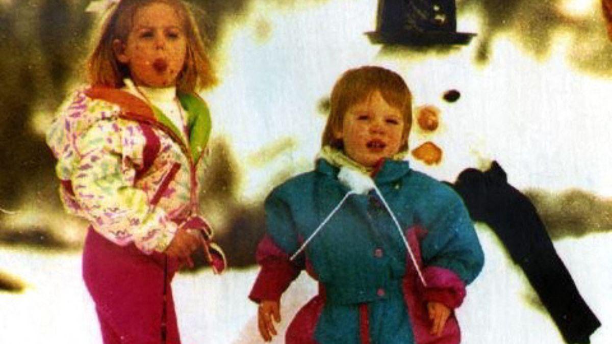 Photo of Princess Beatrice and Princess Eugenie