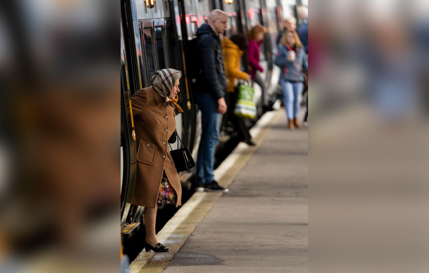 queen Elizabeth train public transit royal