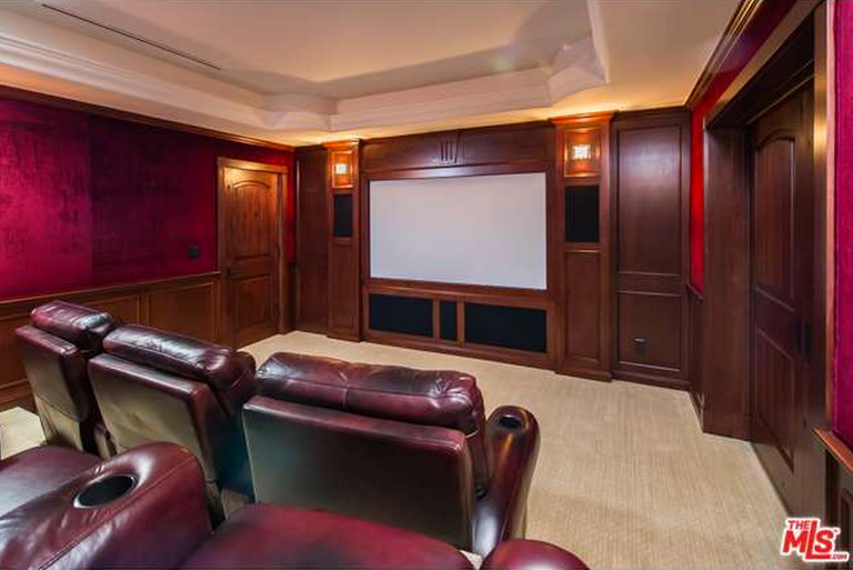 21 Photos Inside Ashley Tisdale’s Home — On Sale For 2.599 Million