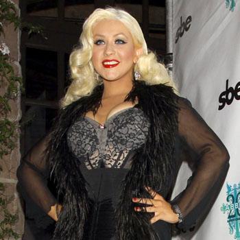 //christina aguilera full figure pcn