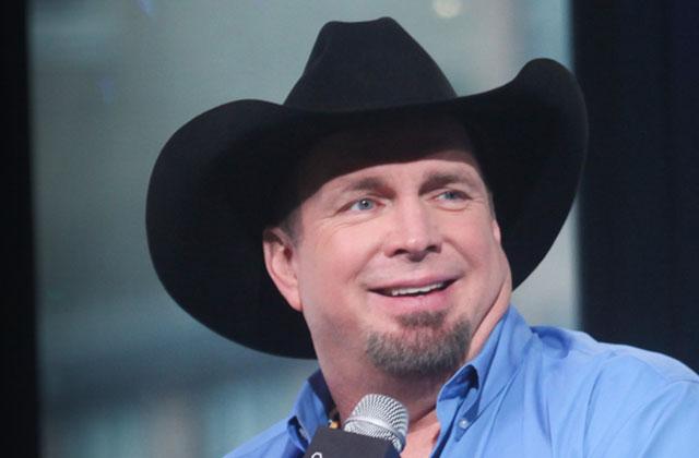 Oh, Baby! Garth Brooks A Gramps Again