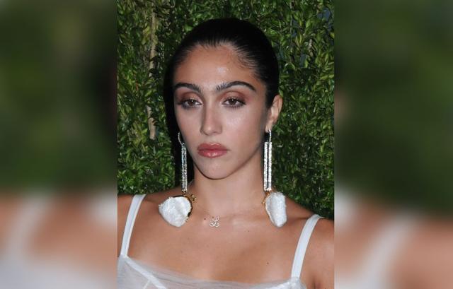 Madonnas Daughter Lourdes Leon Stuns In Sheer Dress At Gala