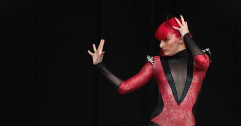 //Yasmin Crotch Featured