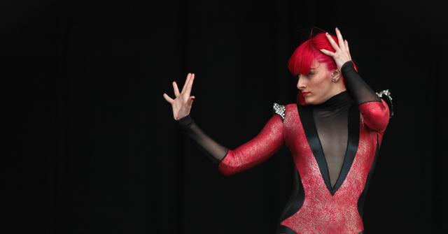 //Yasmin Crotch Featured