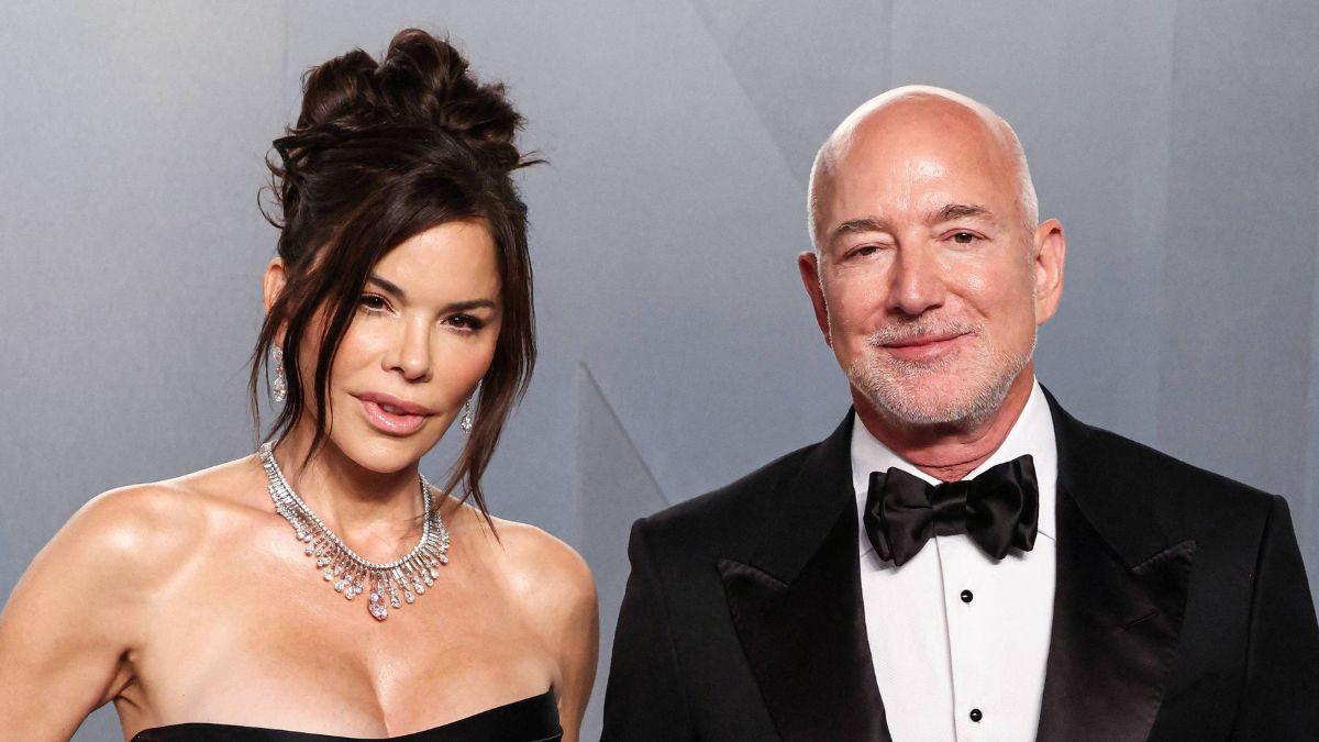 picture of Lauren Sánchez and Jeff Bezos