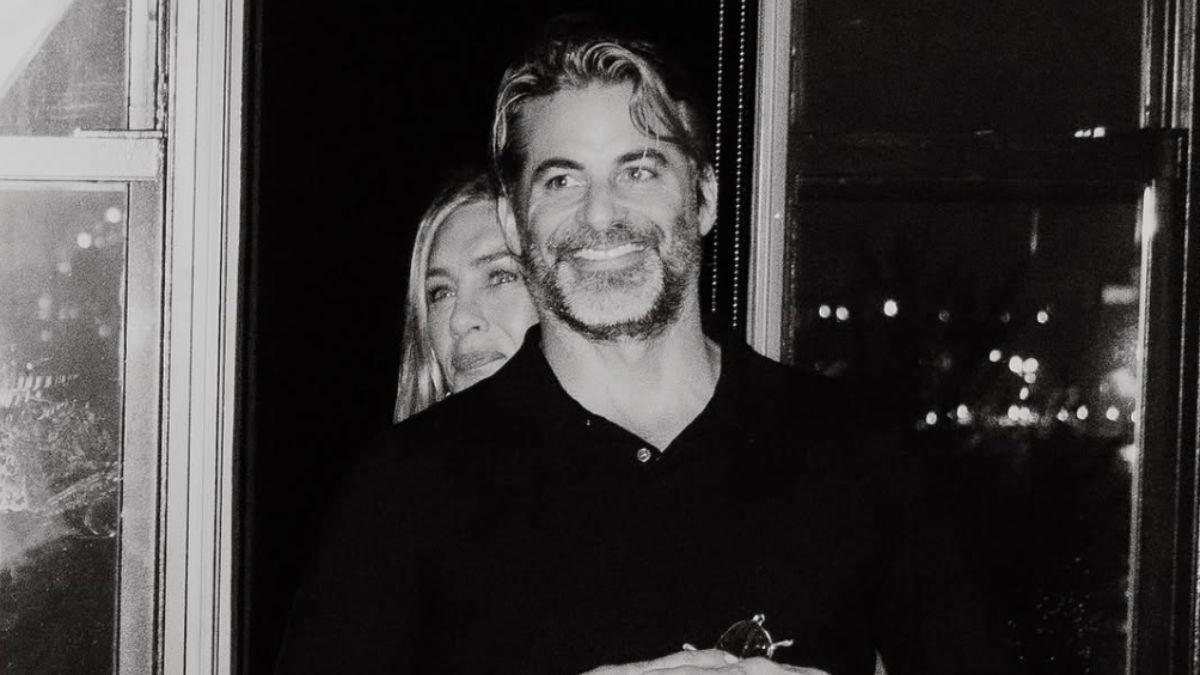 Photo of Jennifer Aniston and Jim Curtis