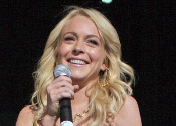 Lindsay Lohan Offered Record Deal Label Calls Her A Tremendous Talent