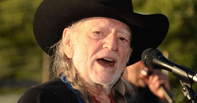 Willie Nelson Rages Over AI-Generated Death Rumors At 92