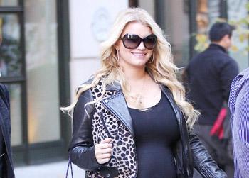 //jessica simpson pregnant fart wenn