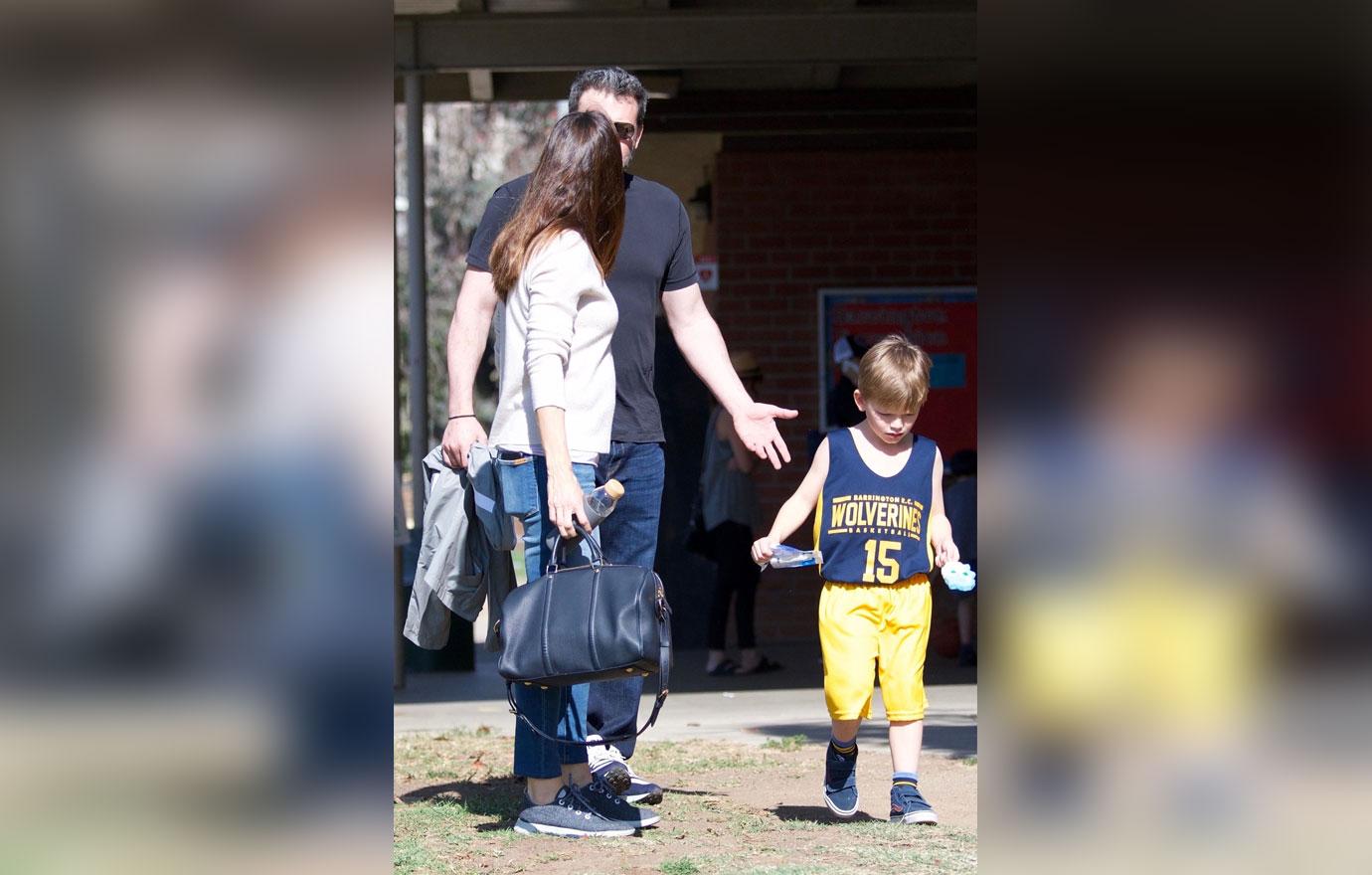 //ben affleck feud jennifer garner son basketball game blowout