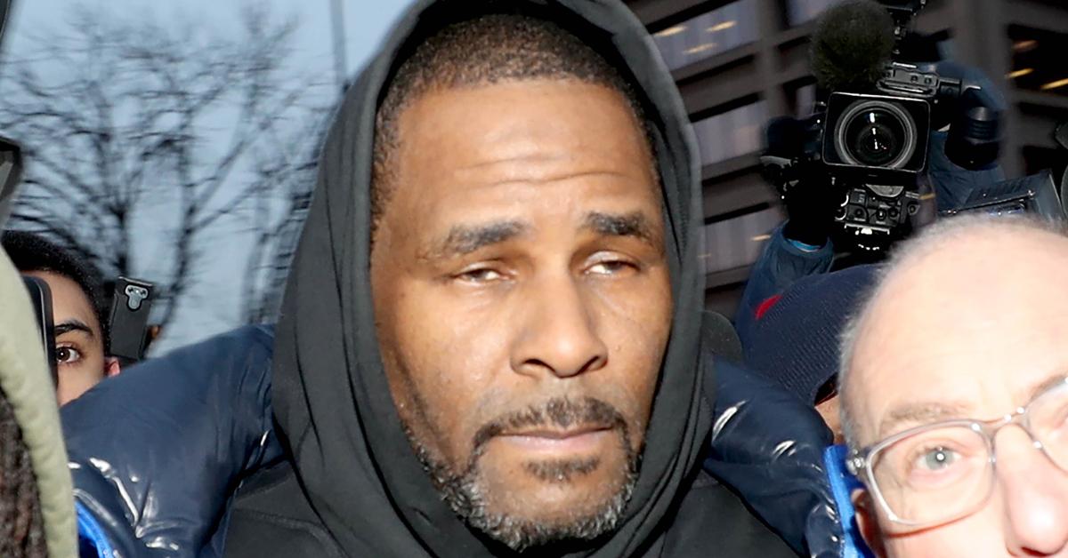 Prosecutors Fighting R. Kelly Over His Plea For Release From Jail