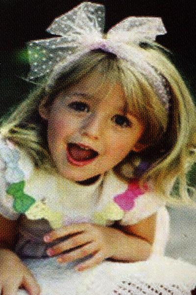 //celebrity childhood photos guess who