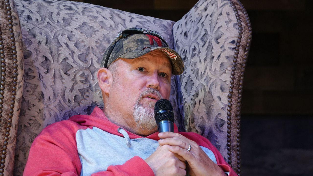 Larry the Cable Guy is recovering after undergoing emergency hospital surgery.