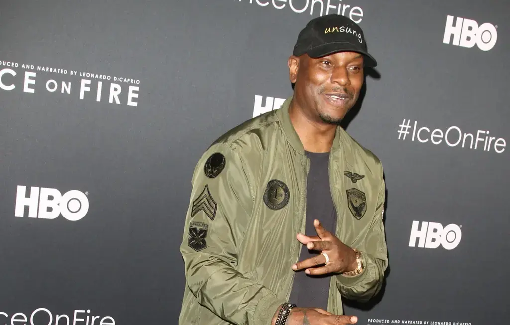 tyrese gibsons ex wife accuses actor of failing to pay child support