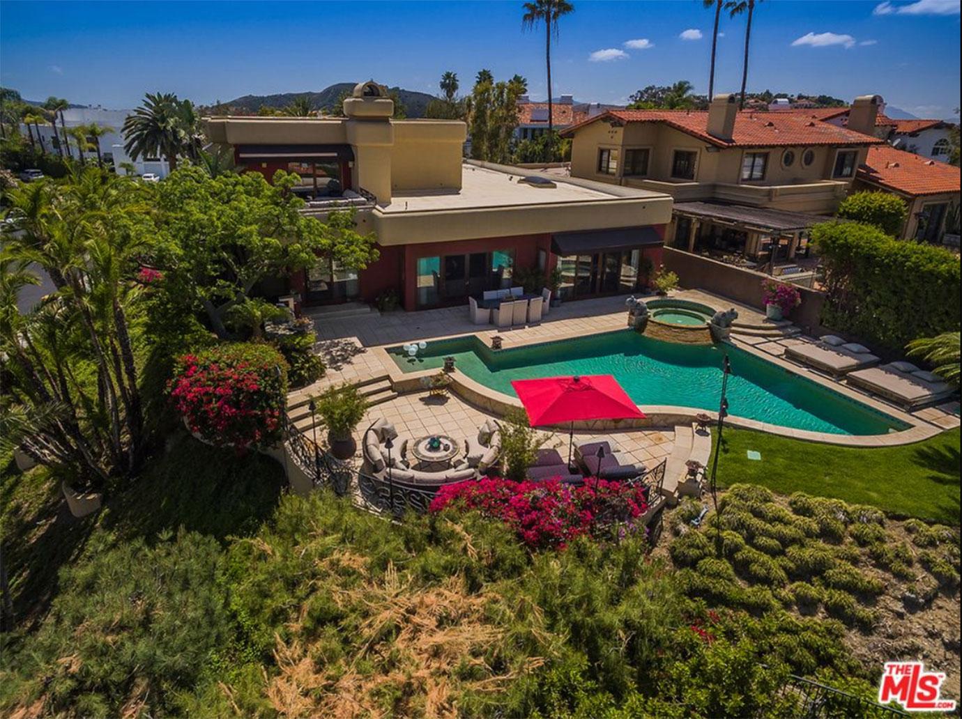 Tommy Lee Is Selling House Amid Family Feud