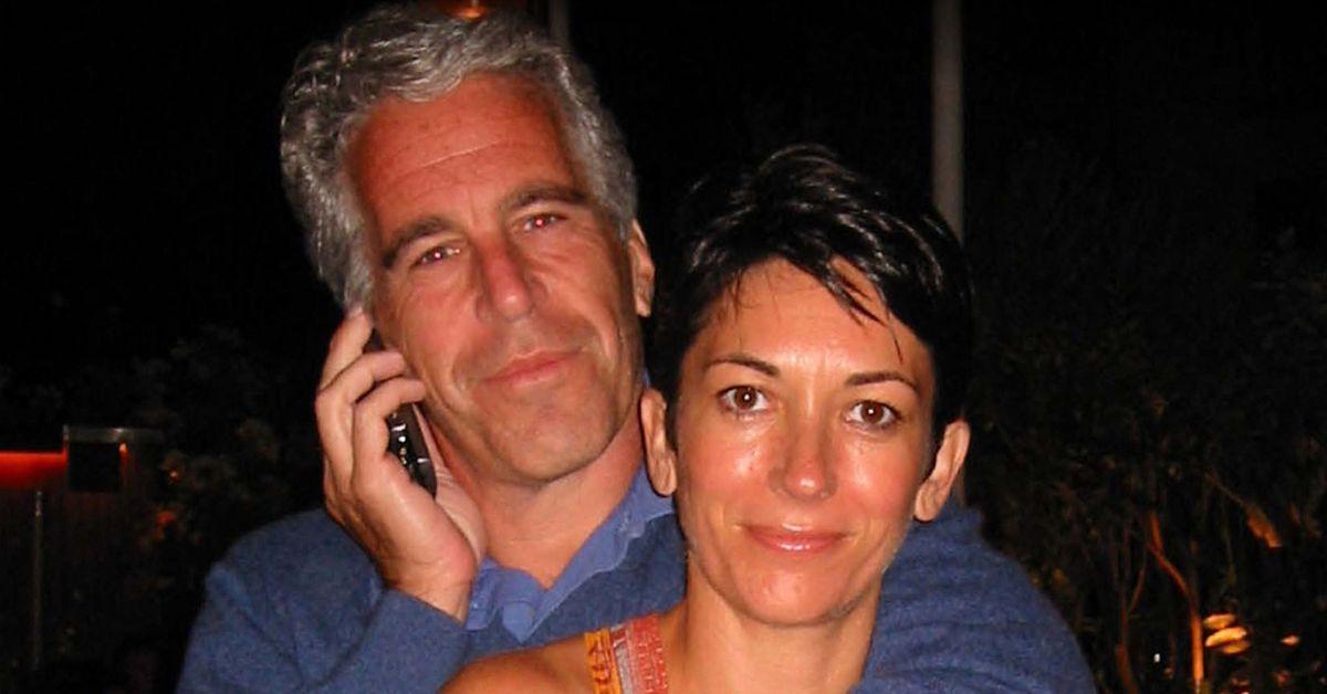 ghislaine maxwell honored clintons accused sexual misconduct