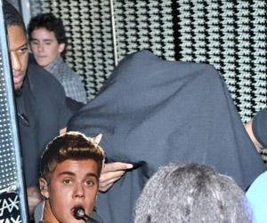 //bieber brothel rio