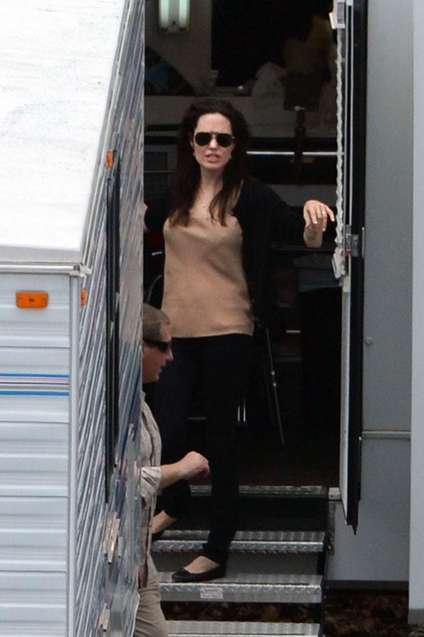 Angelina Jolie​ No Makeup Stressed On Set